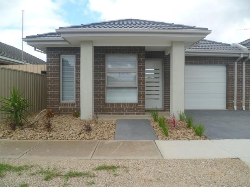 1A Pagnoccolo Street, Werribee VIC 3030