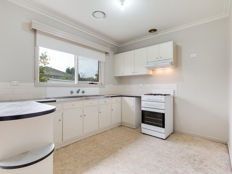 18 Deutgam Street, Werribee VIC 3030