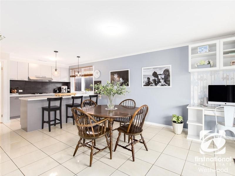 4 Weeden Drive, Werribee VIC 3030