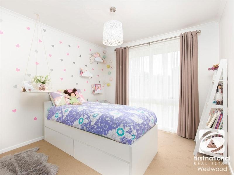 4 Weeden Drive, Werribee VIC 3030