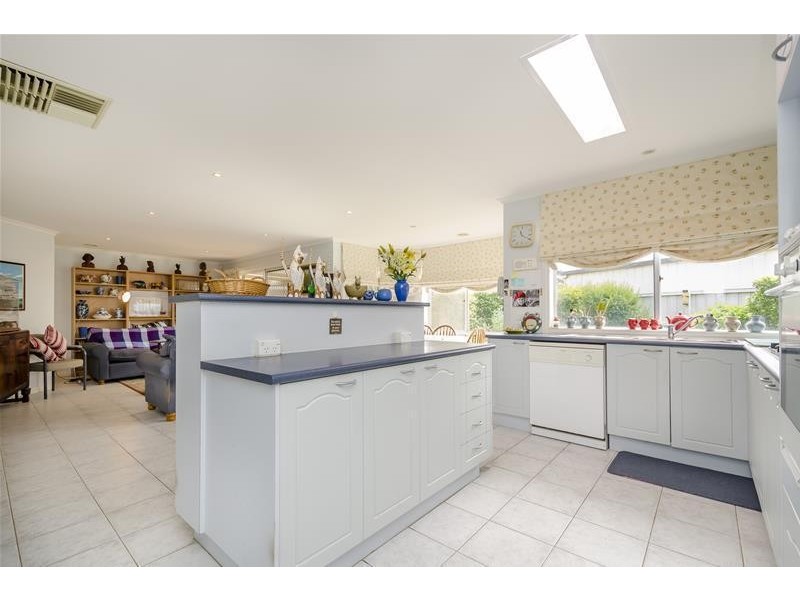 4 Bemm Court, Werribee VIC 3030