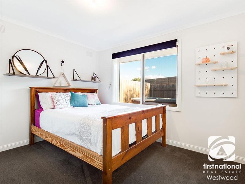 5 Loddon Court, Werribee VIC 3030