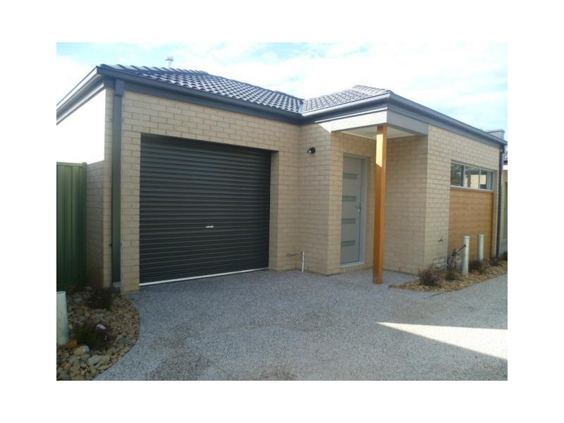 2/101-103 Synnot Street, Werribee VIC 3030