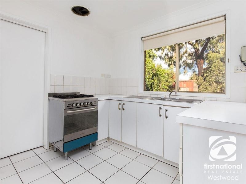 7 Carmarthen Close, Werribee VIC 3030