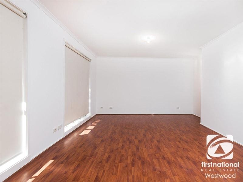 7 Carmarthen Close, Werribee VIC 3030