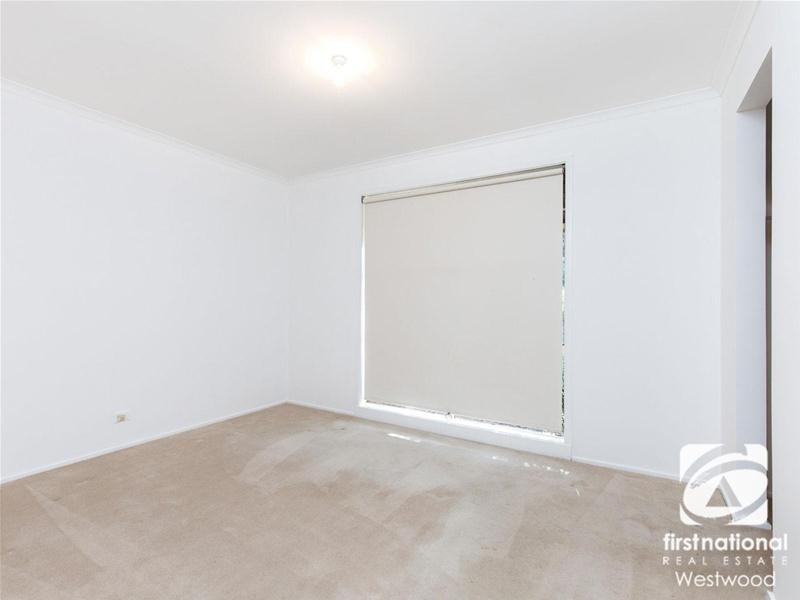 7 Carmarthen Close, Werribee VIC 3030