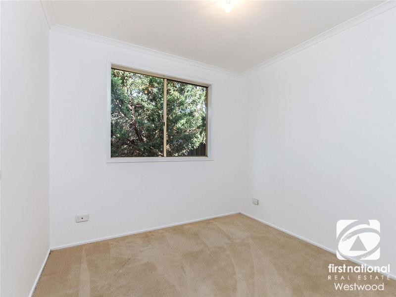 7 Carmarthen Close, Werribee VIC 3030