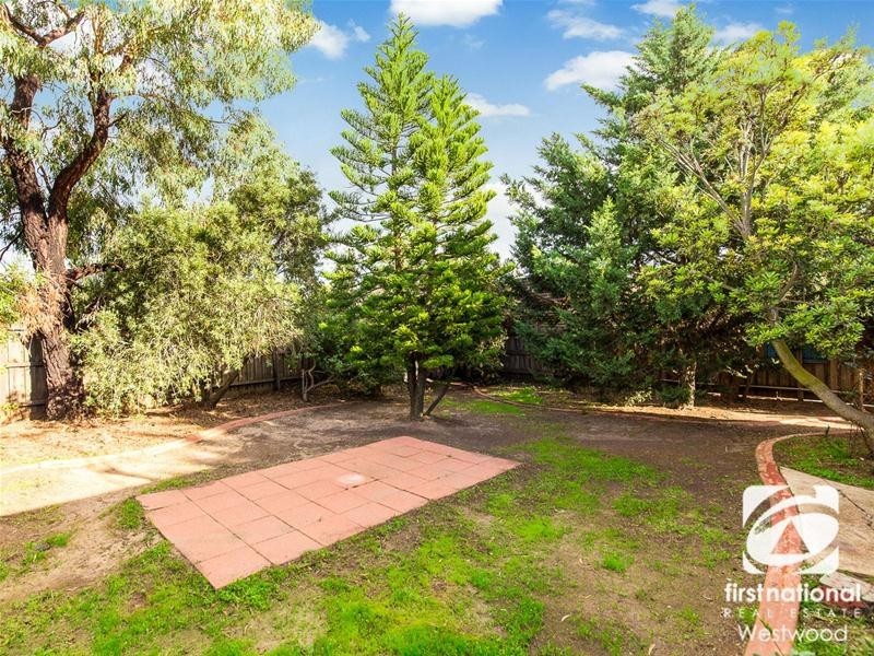 7 Carmarthen Close, Werribee VIC 3030