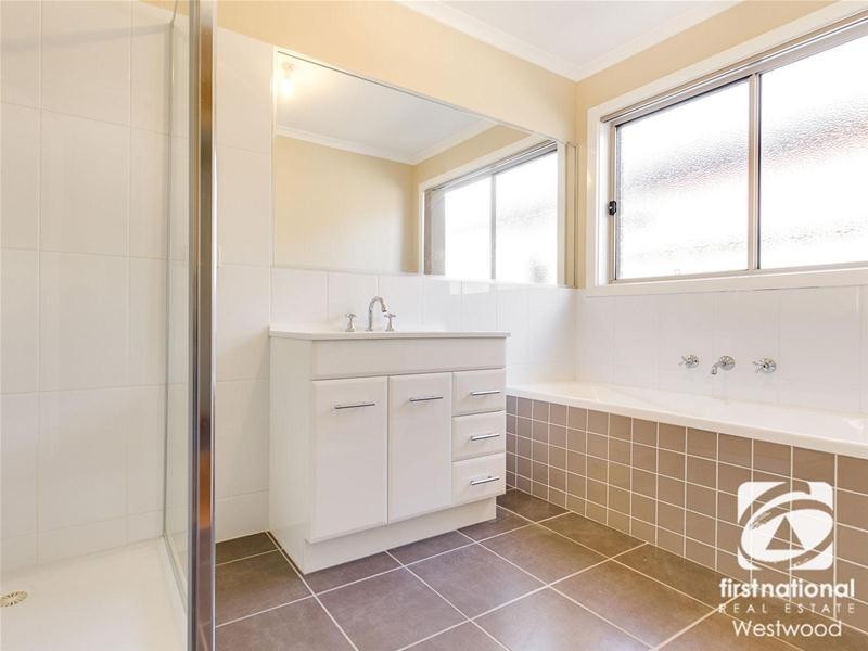 1/13 Montana Drive, Werribee VIC 3030