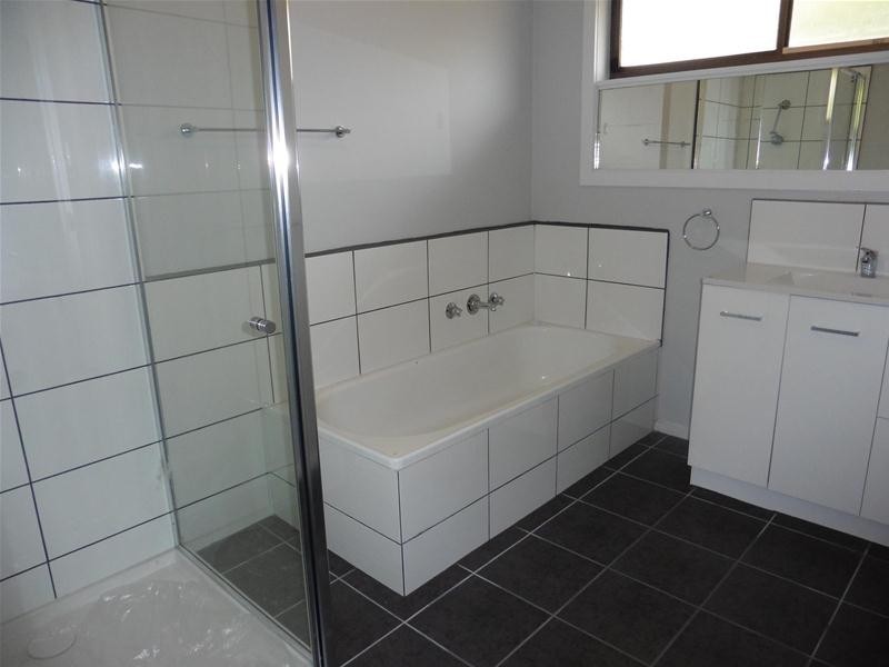 23 Nangiloc Crescent, Werribee VIC 3030