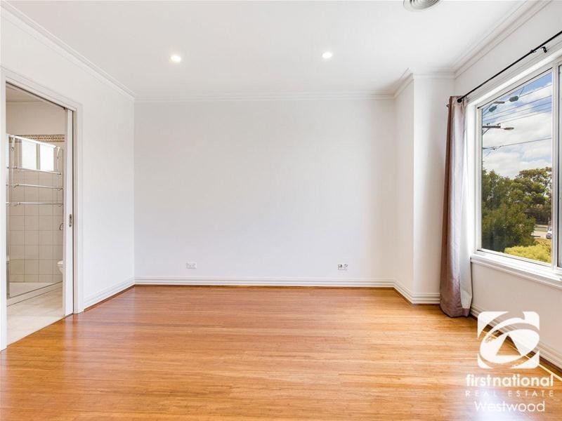 3/24 Riverside Avenue, Werribee VIC 3030