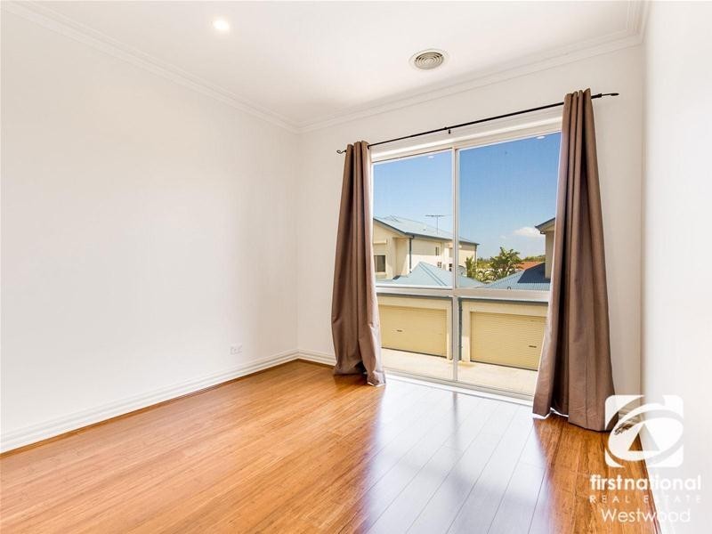 3/24 Riverside Avenue, Werribee VIC 3030