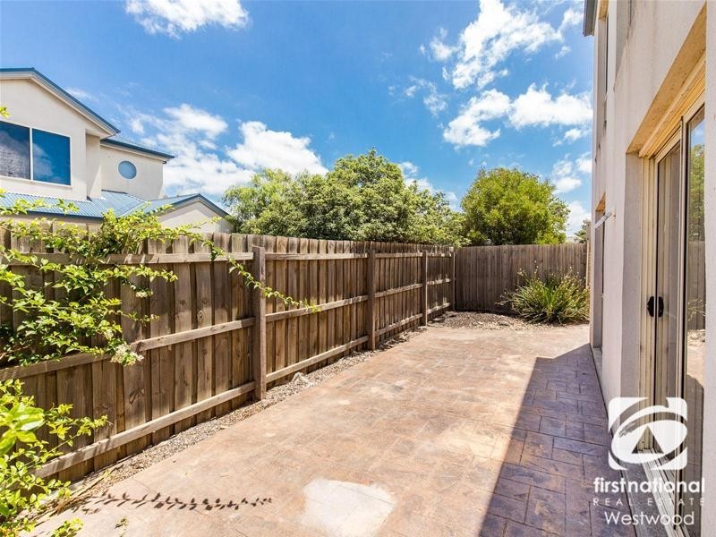3/24 Riverside Avenue, Werribee VIC 3030
