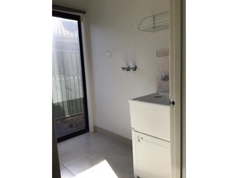 8 Ologhlen Drive, Wyndham Vale VIC 3024