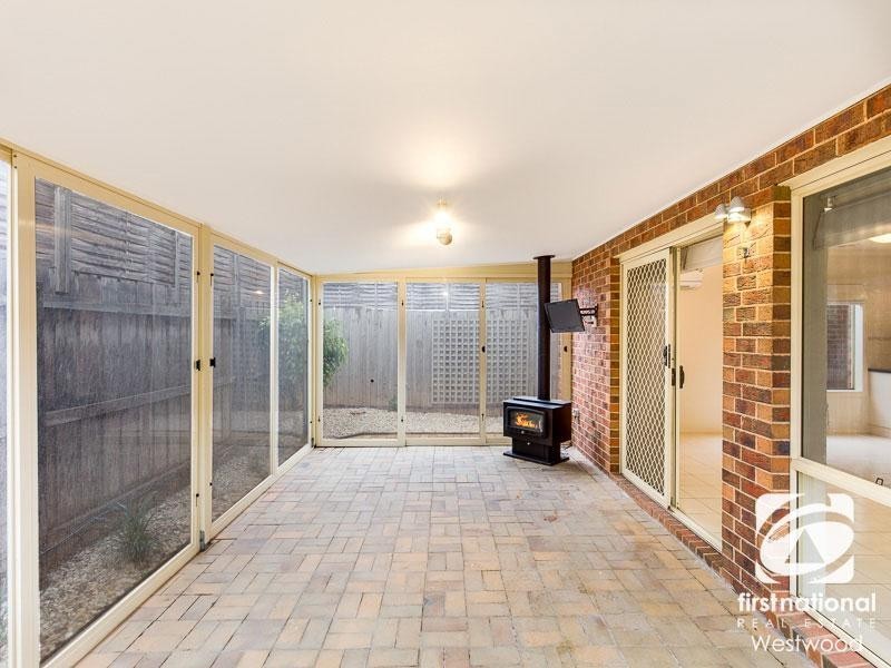 2B Filmont Drive, Werribee VIC 3030