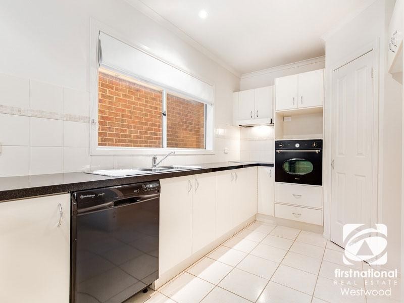 2B Filmont Drive, Werribee VIC 3030