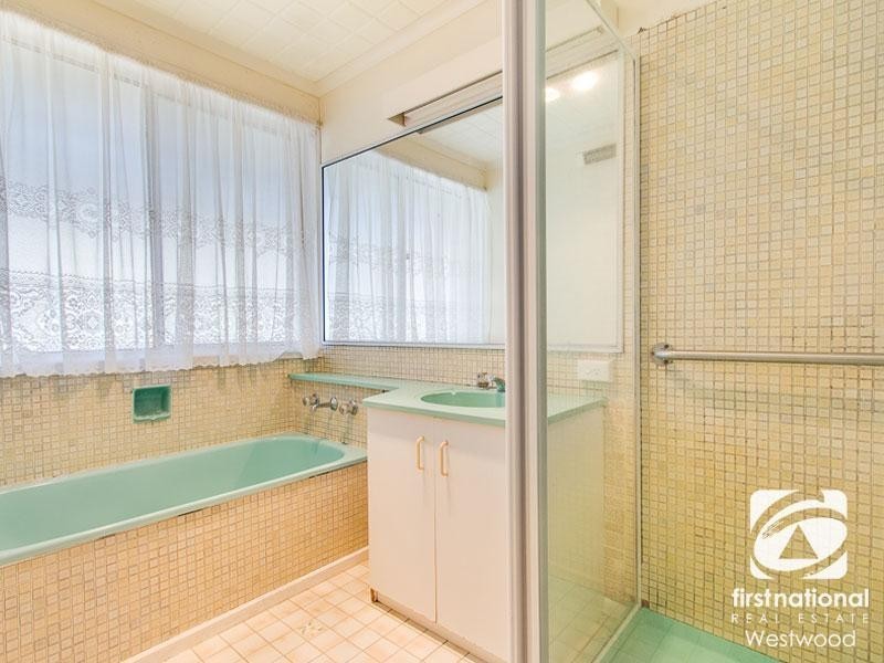 56 Baden Drive, Hoppers Crossing VIC 3029