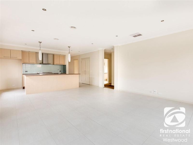 3 Mayesbrook Road, Wyndham Vale VIC 3024