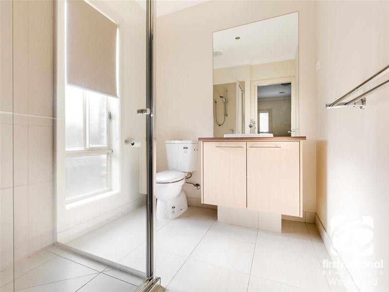 3 Mayesbrook Road, Wyndham Vale VIC 3024