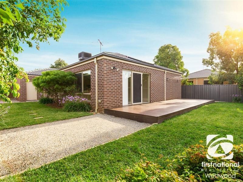 3 Mayesbrook Road, Wyndham Vale VIC 3024