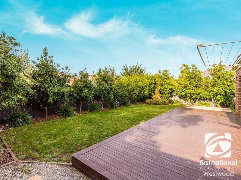 3 Mayesbrook Road, Wyndham Vale VIC 3024