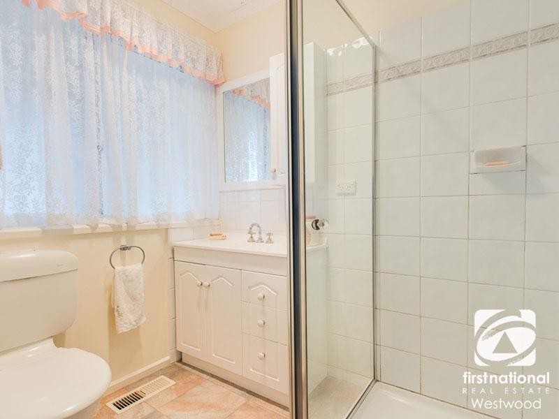 5 Latrobe Court, Werribee VIC 3030