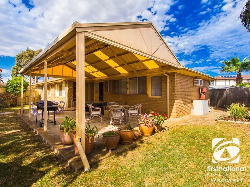 5 Latrobe Court, Werribee VIC 3030
