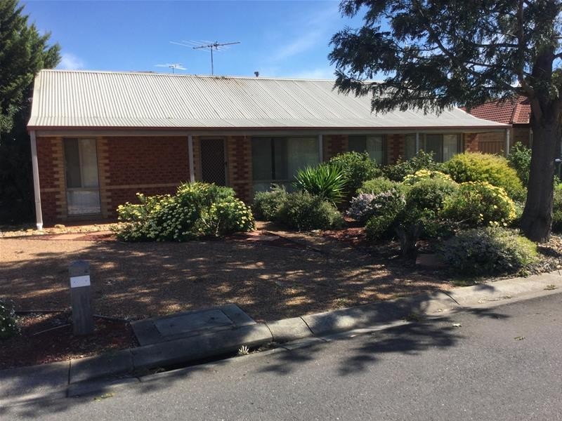 40 Oaktree Drive, Wyndham Vale VIC 3024