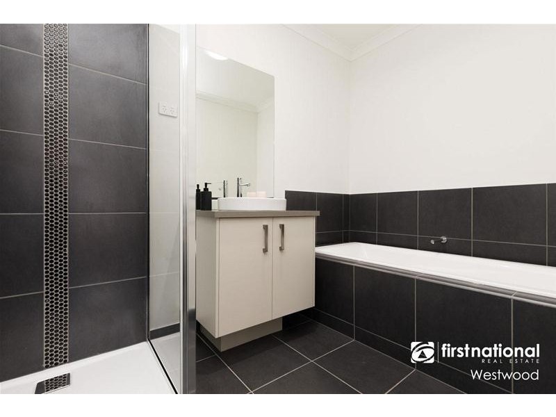 13 Vacca Street, Wyndham Vale VIC 3024