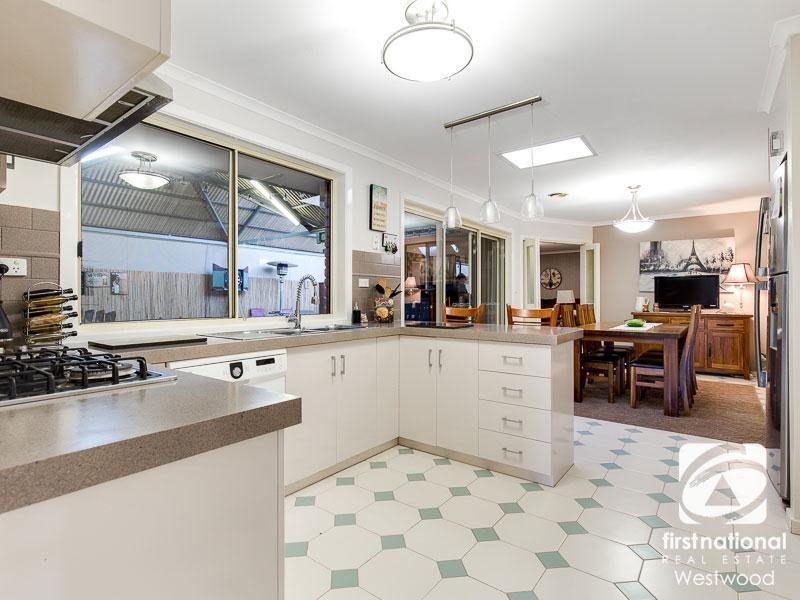 9 Banksia Crescent, Hoppers Crossing VIC 3029