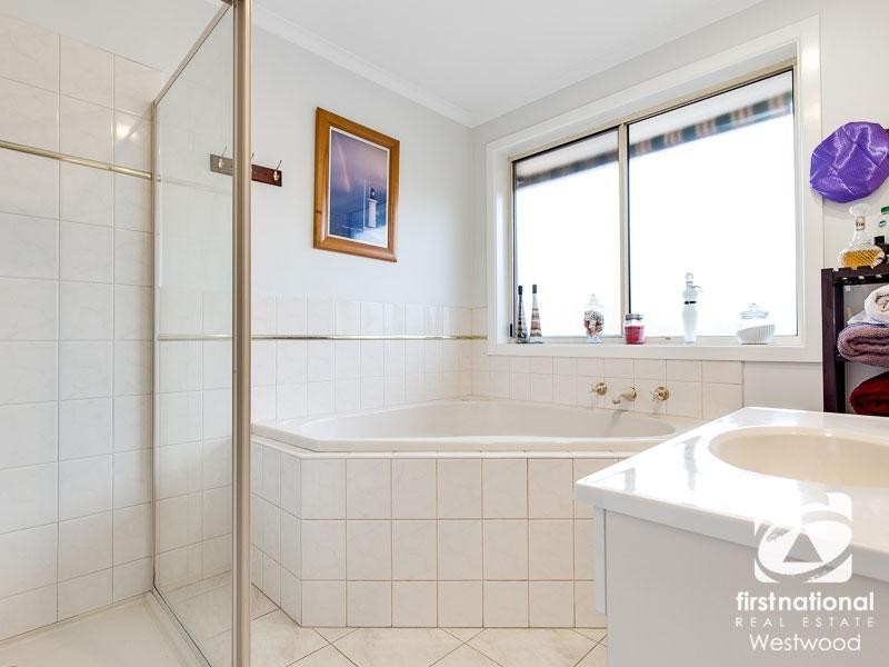 9 Banksia Crescent, Hoppers Crossing VIC 3029