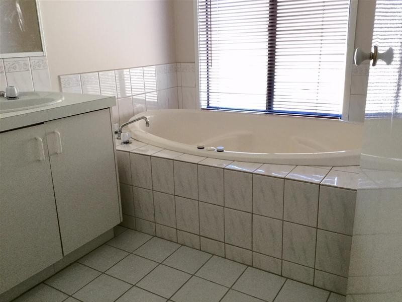 31 Kenmore Close, Hoppers Crossing VIC 3029