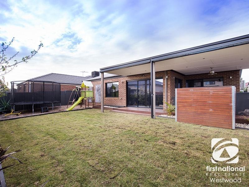 14 Ellenborough Crescent, Wyndham Vale VIC 3024