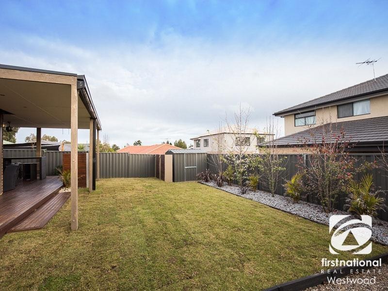 14 Ellenborough Crescent, Wyndham Vale VIC 3024