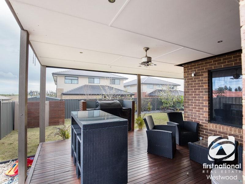 14 Ellenborough Crescent, Wyndham Vale VIC 3024