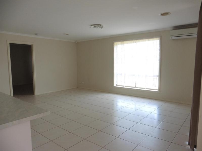 6 Ologhlen Drive, Wyndham Vale VIC 3024