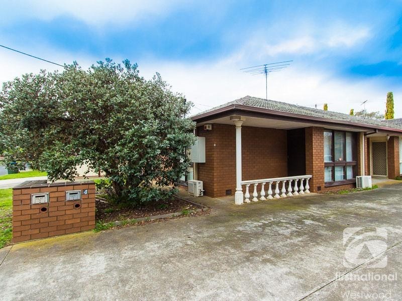 1/3 Bowman Street, Werribee VIC 3030