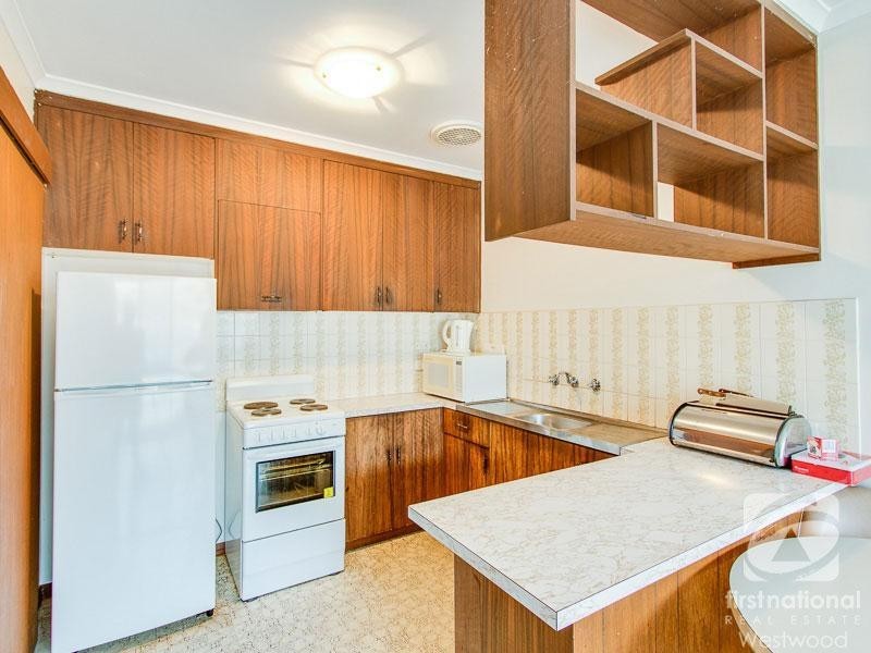 1/3 Bowman Street, Werribee VIC 3030