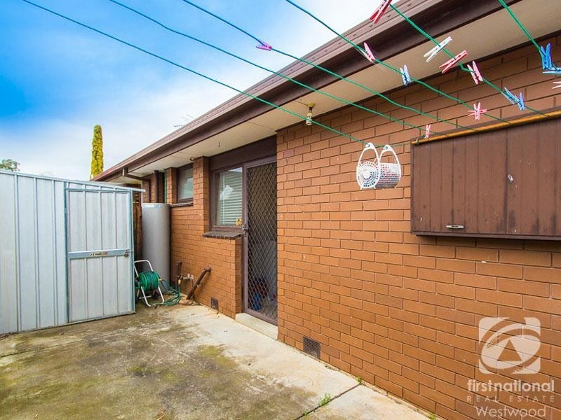 1/3 Bowman Street, Werribee VIC 3030