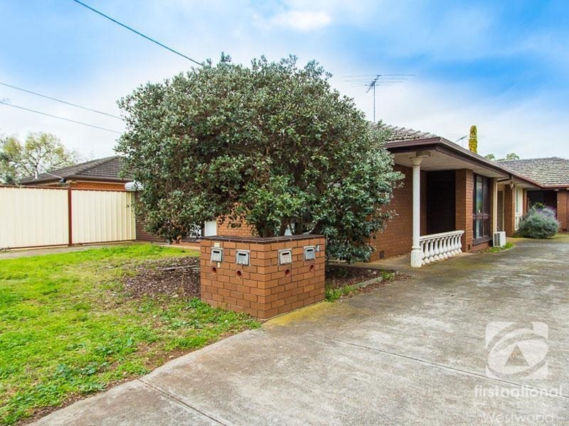 1/3 Bowman Street, Werribee VIC 3030