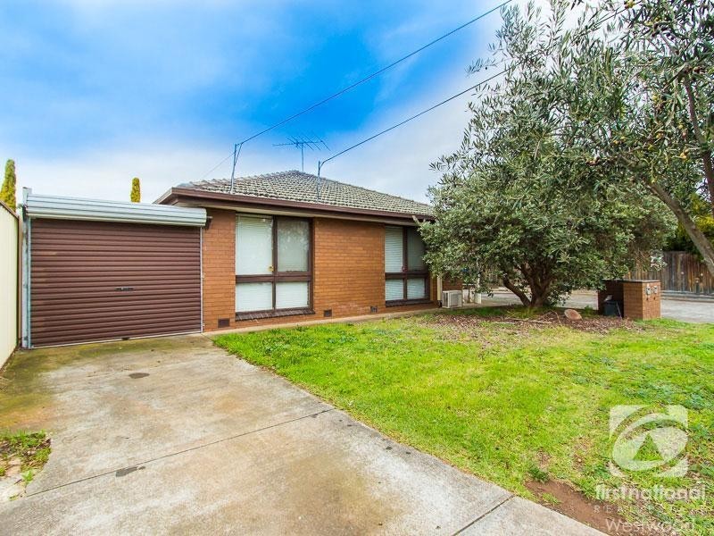 1/3 Bowman Street, Werribee VIC 3030