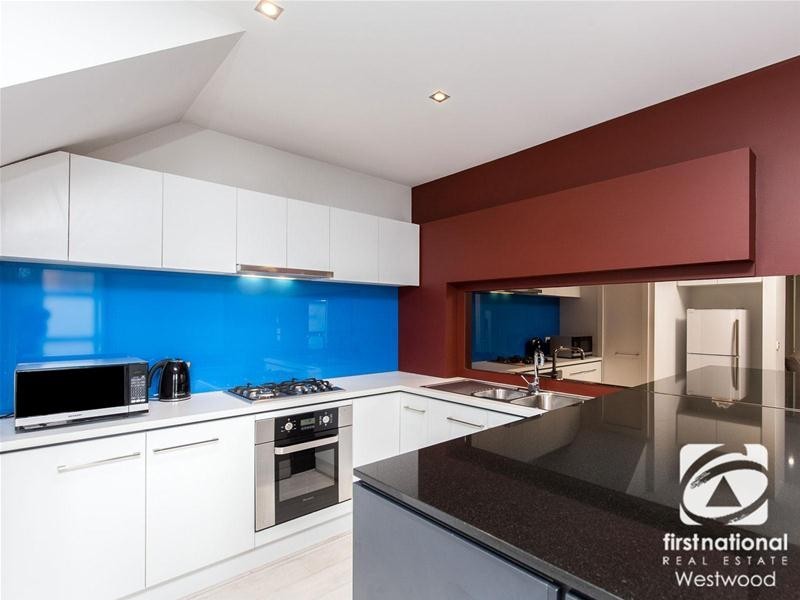 18 Salisbury Street, Werribee VIC 3030