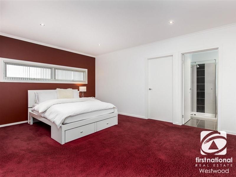 18 Salisbury Street, Werribee VIC 3030