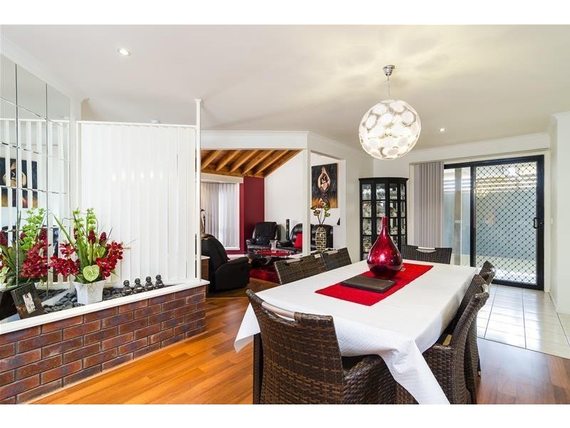 10 Elbe Close, Werribee VIC 3030