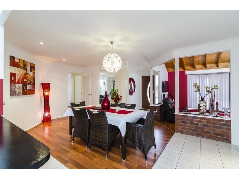 10 Elbe Close, Werribee VIC 3030