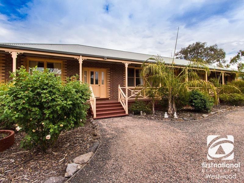 70 Bindowan Drive, Hoppers Crossing VIC 3029