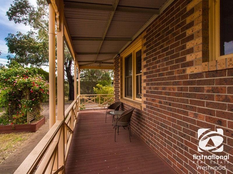 70 Bindowan Drive, Hoppers Crossing VIC 3029