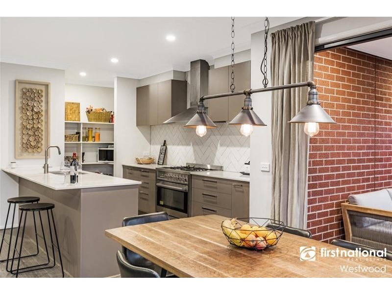 49 Keira Circuit, Werribee VIC 3030