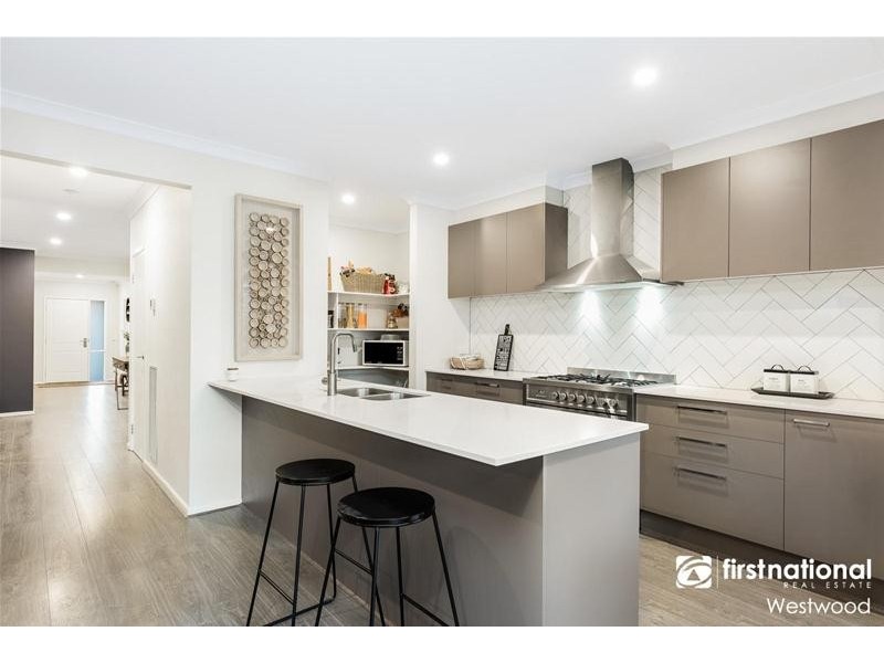 49 Keira Circuit, Werribee VIC 3030