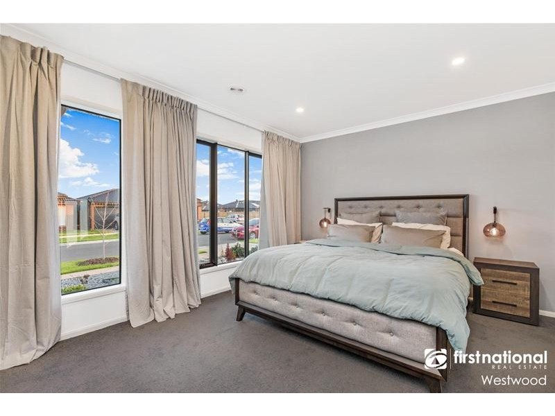 49 Keira Circuit, Werribee VIC 3030